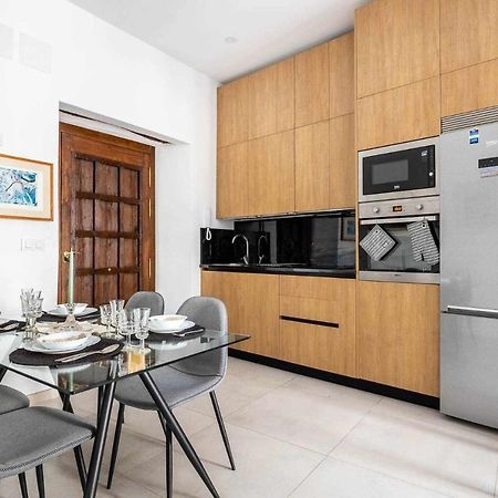 Comfy Away - Apartamento Exclusivo Mercado De Triana Con Balcon Σεβίλλη Εξωτερικό φωτογραφία