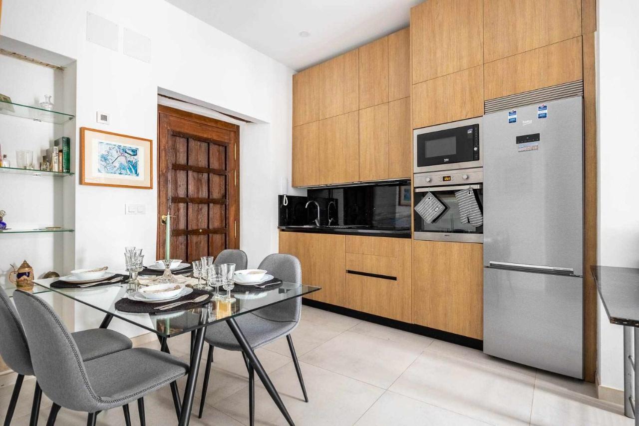 Comfy Away - Apartamento Exclusivo Mercado De Triana Con Balcon Σεβίλλη Εξωτερικό φωτογραφία