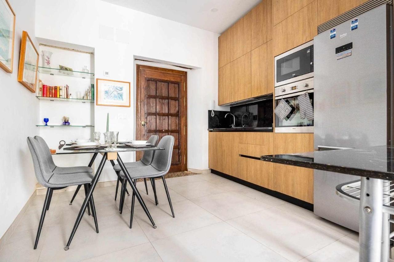 Comfy Away - Apartamento Exclusivo Mercado De Triana Con Balcon Σεβίλλη Εξωτερικό φωτογραφία