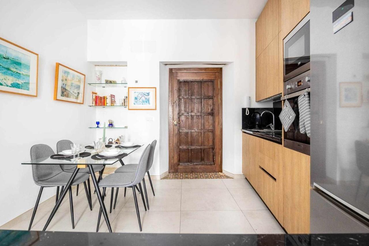 Comfy Away - Apartamento Exclusivo Mercado De Triana Con Balcon Σεβίλλη Εξωτερικό φωτογραφία