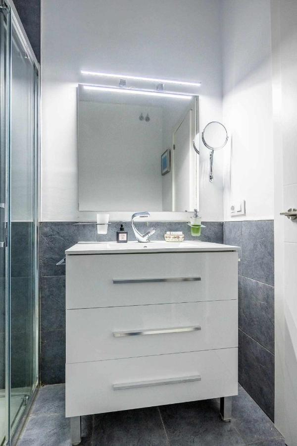 Comfy Away - Apartamento Exclusivo Mercado De Triana Con Balcon Σεβίλλη Εξωτερικό φωτογραφία
