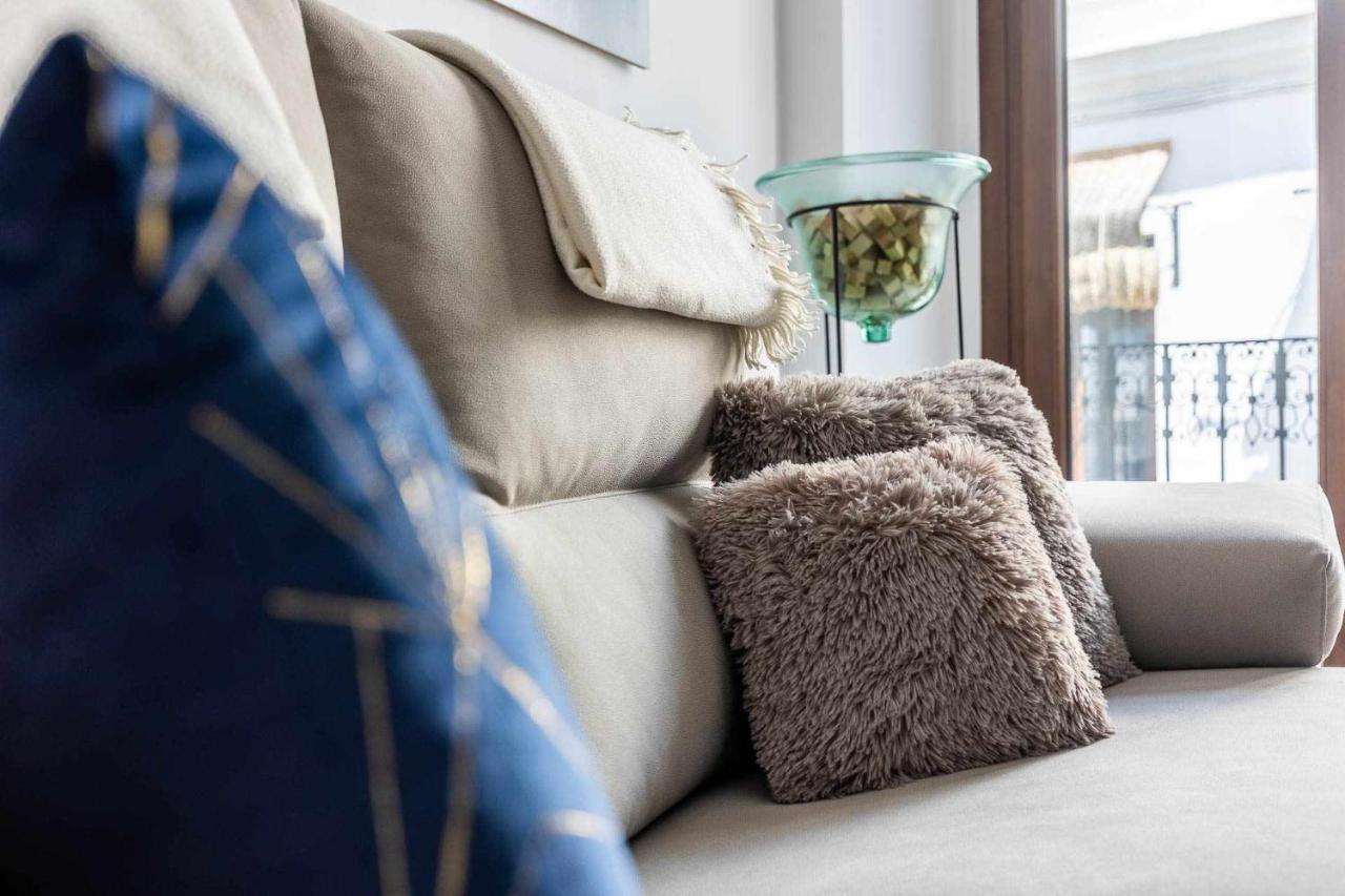 Comfy Away - Apartamento Exclusivo Mercado De Triana Con Balcon Σεβίλλη Εξωτερικό φωτογραφία